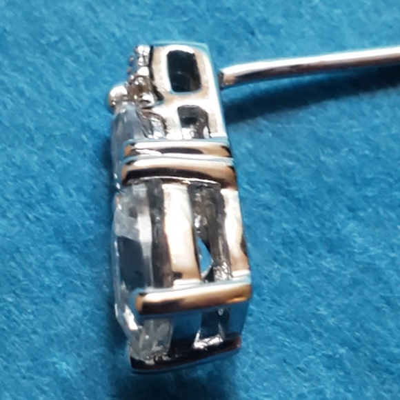 "NWT" White Sapphire earrings set Sterling silver - Picture 3 of 7